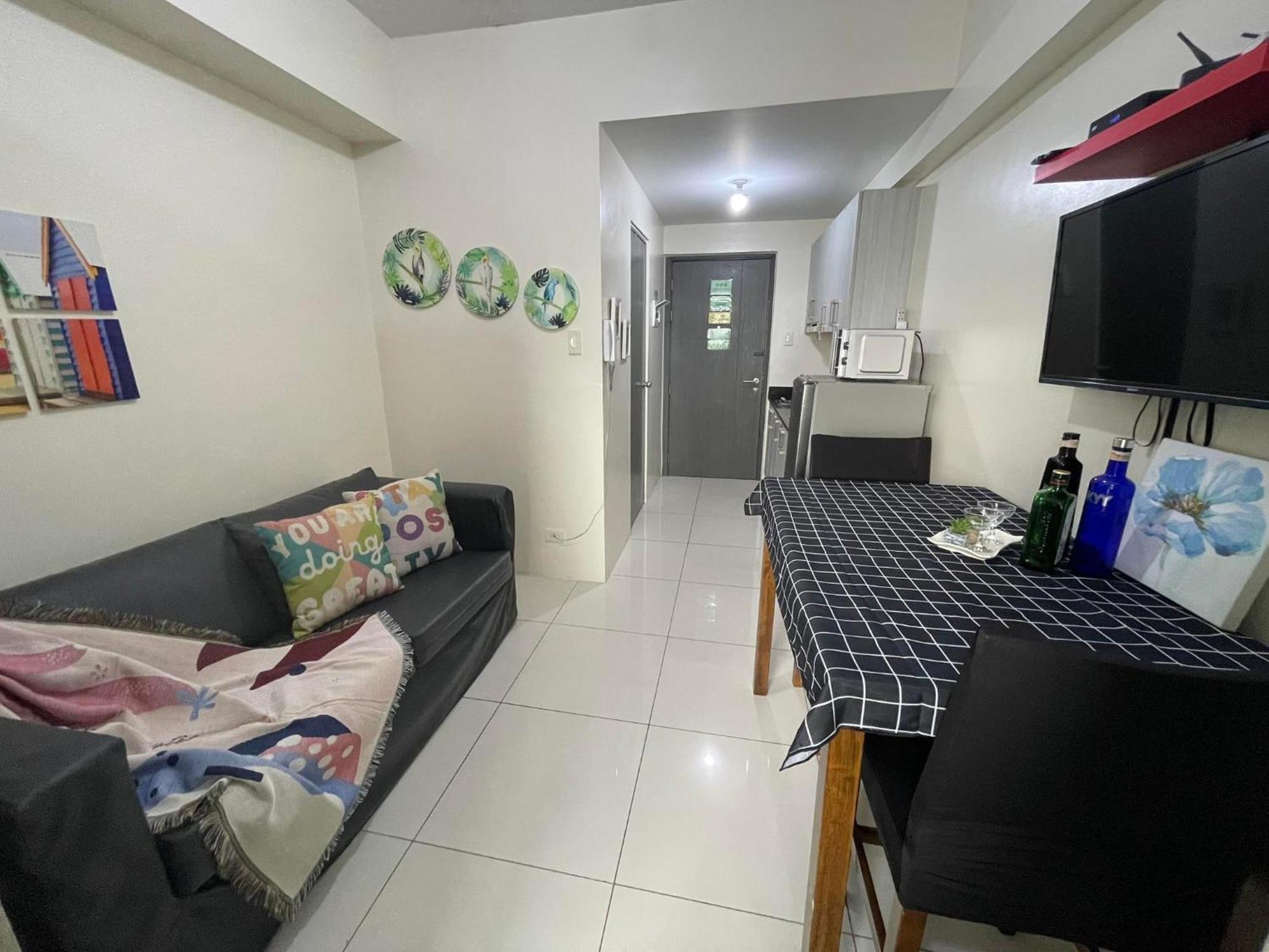 Green Residences Stays By Pbyy Manila Bagian luar foto